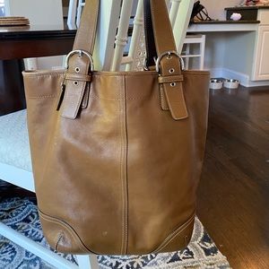COACH Leather Shoulder bag